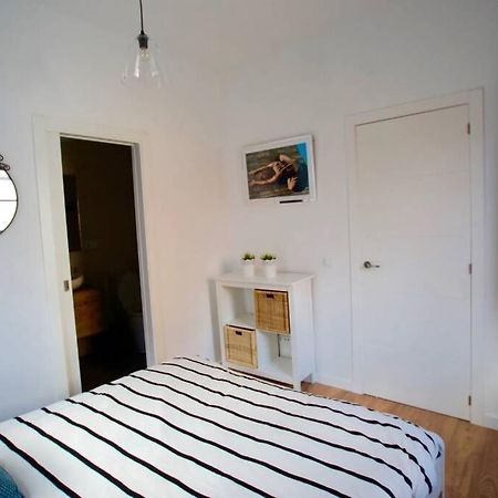 הוספיטלט דה יוברגאט Lovely Flat Fira Mwc מראה חיצוני תמונה