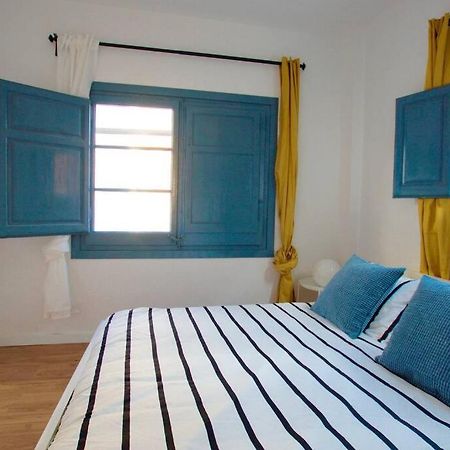 הוספיטלט דה יוברגאט Lovely Flat Fira Mwc מראה חיצוני תמונה