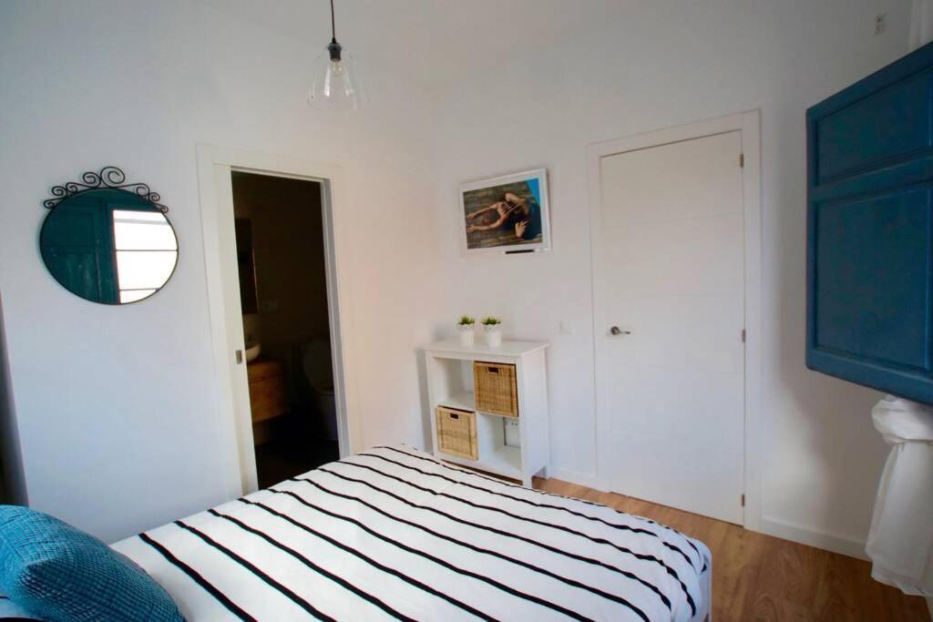 הוספיטלט דה יוברגאט Lovely Flat Fira Mwc מראה חיצוני תמונה