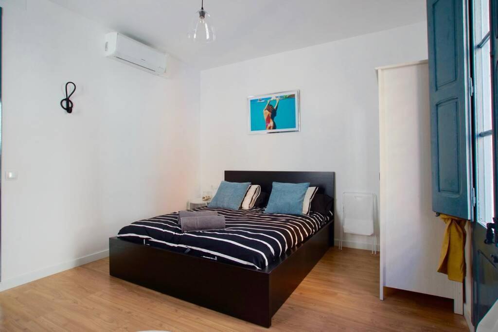 הוספיטלט דה יוברגאט Lovely Flat Fira Mwc מראה חיצוני תמונה