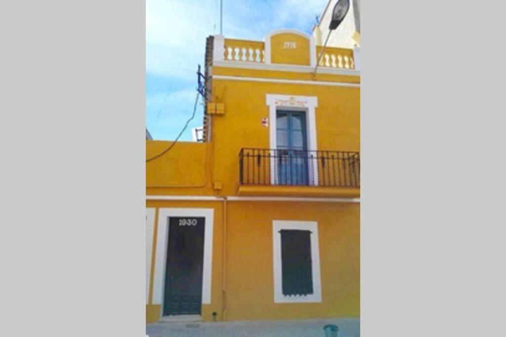 הוספיטלט דה יוברגאט Lovely Flat Fira Mwc מראה חיצוני תמונה